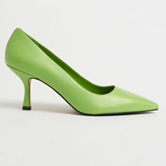 Classic Pointed Leather Pumps - Picture 5 of 5